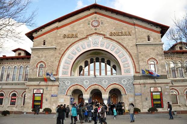 В воскресенье на железнодорожном вокзале молдавской столицы прозвучали советские песни Фото: Сергей СЕДЛЕЦКИЙ