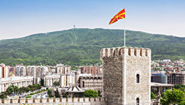 Вид на крепость Кале и город Скопье, Македония