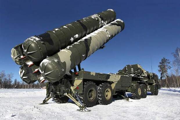 На северо-западе России установлены ЗРК С-400 "Триумф"