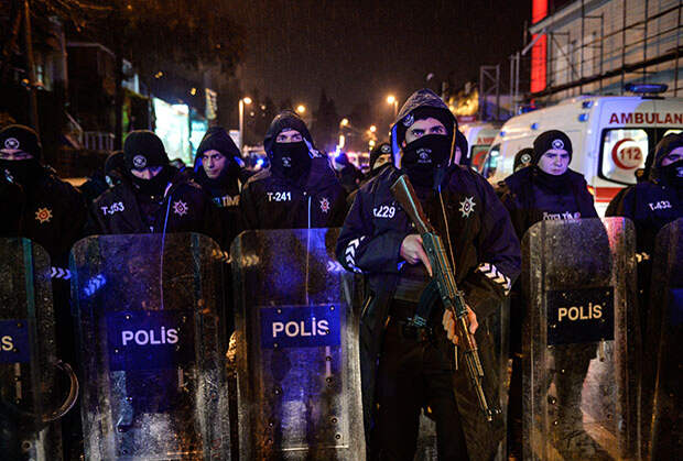 Турецкая полиция оцепила место происшествия