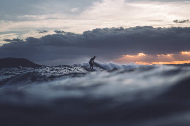 Looking for surfers by Kalle Lundholm on 500px.com