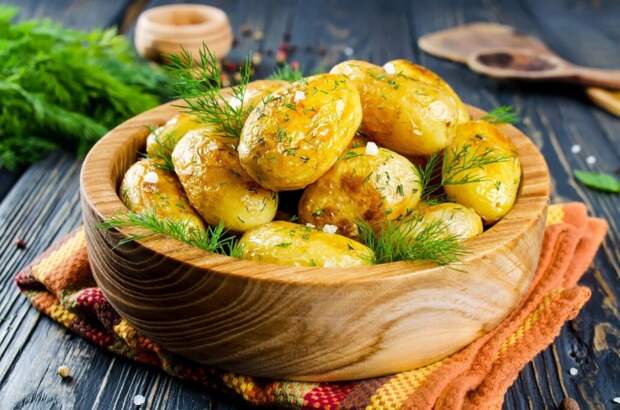 Запеченный картофель в мультиварке рецепты