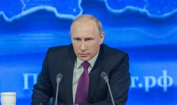 Путин попросил губернаторов не расслабляться в майские праздники