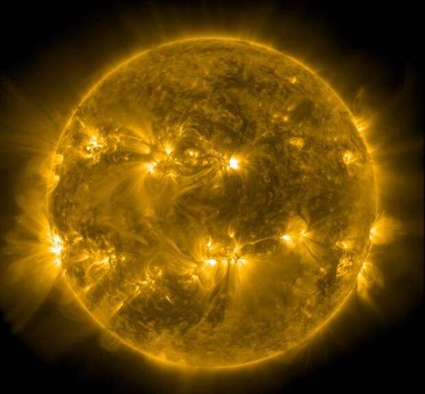 По Земле сегодня был нанесён удар тяжёлыми частицами от Солнца