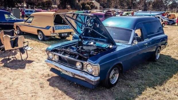Holden Sandman и Ford XB Surferoo - легковые фургоны для австралийцев