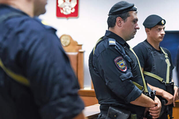 Задержанный руководитель ИВС Истры признал вину после побега пятерых заключенных
