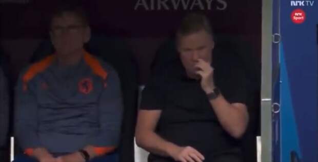 Куман поковырялся в носу и засунул палец в рот во время игры Нидерландов с Польшей