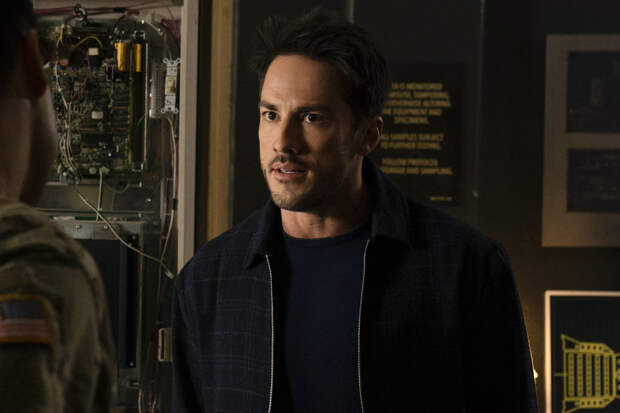 Michael Trevino Says Kyle Is Headed Toward the 'Dark Side' on Roswell, New Mexico