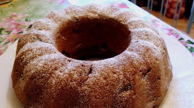 Греческий кекс с яблоком, орехами и апельсиновым соком