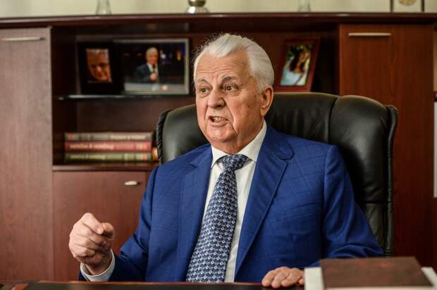 Кравчук назвал способы добиться полного прекращения огня на Донбассе
