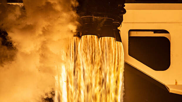 SpaceX совершила 600-й запуск Falcon 9: ступень-рекордсмен отправила на орбиту 24 спутника Starlink V2 Mini