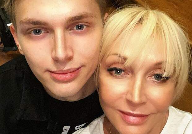 «Не хочу участвовать в этом цирке»: 27-летний внук Пугачевой выбрал Россию, пока семья уехала за границу