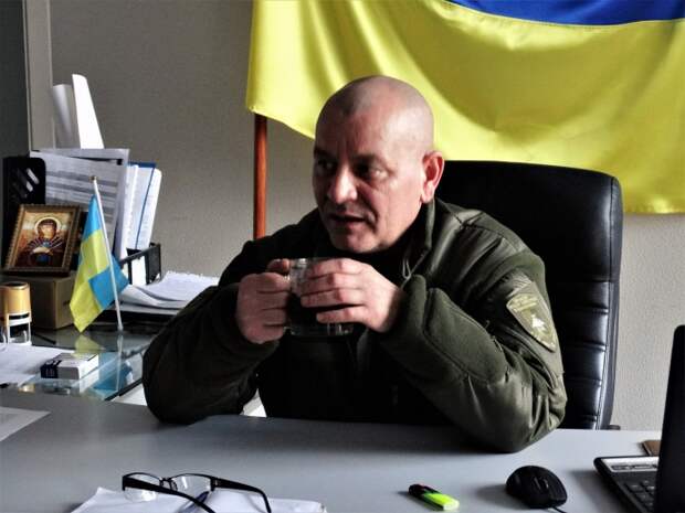Украинский мэр города в Донбассе: людей нужно заставлять любить Украину силой