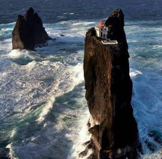 Интроверт 80-ого уровня из Исландии...