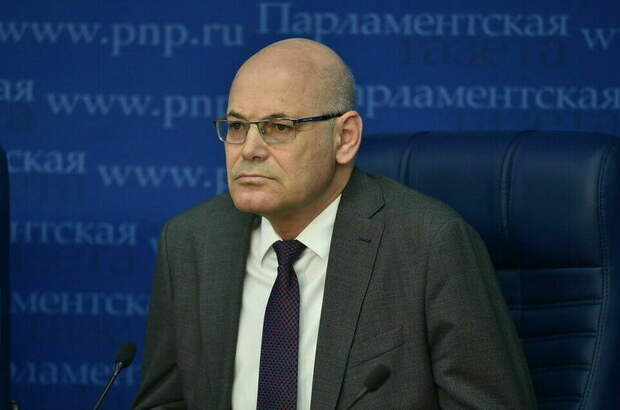 Круглый предложил запретить пропаганду «смены пола»