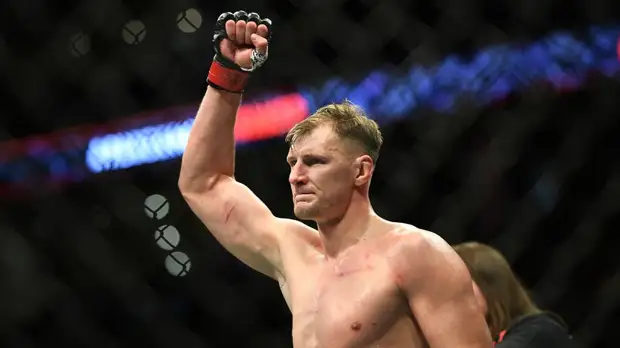 Российский боец UFC Волков сдал положительный тест на коронавирус