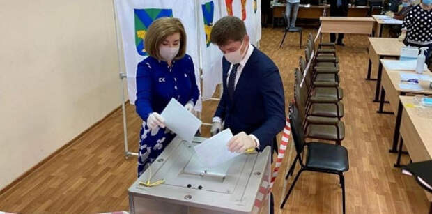 Первые данные голосования по поправкам в Конституцию РФ 