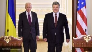 Кузьмин сообщил, как Зеленский будет оправдывать Порошенко за сговор с США