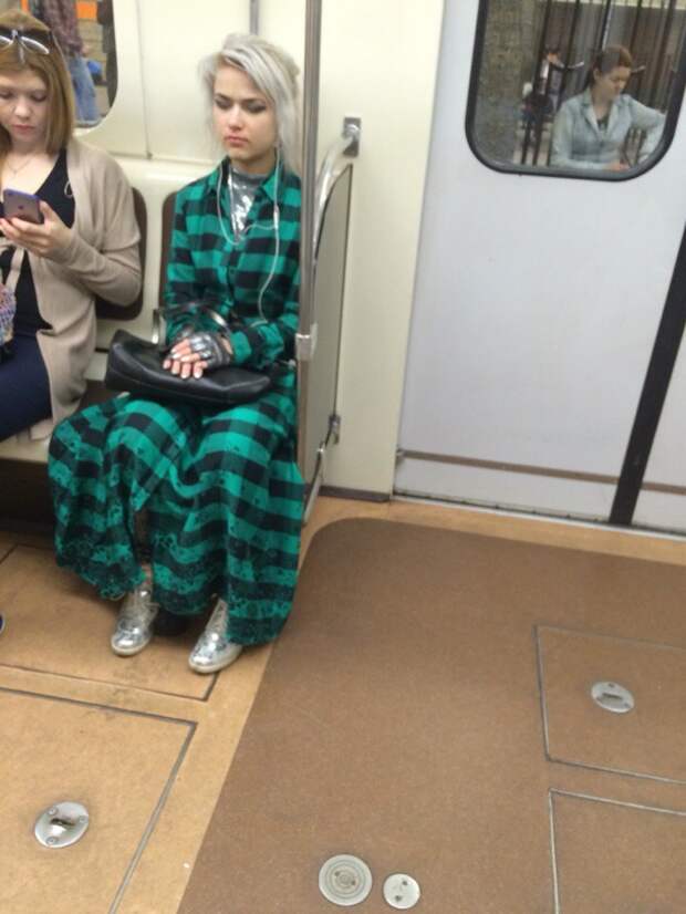 Модники из российского метрополитена люди, метро, мода