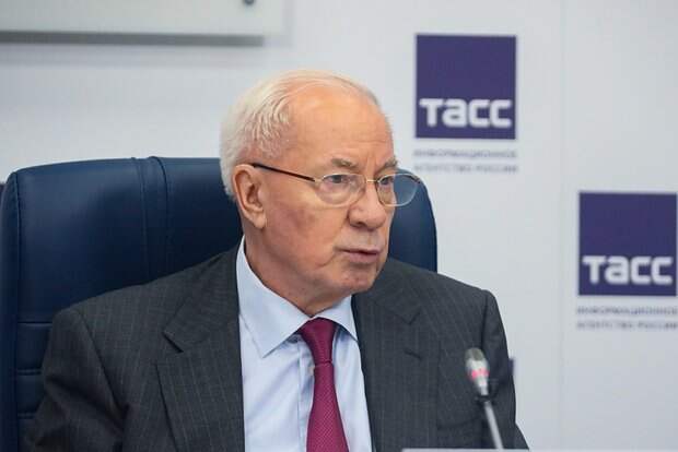 Экс-премьер Украины прокомментировал скандал с Тимошенко