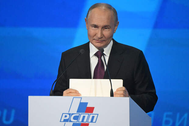 Путин назвал борьбу с пандемией COVID-19 крайне сложным испытанием для России