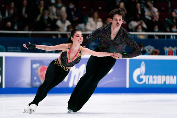 В Армении высказались о невыдаче виз фигуристам Акоповой и Рахманину