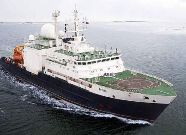 В британской разведке призвали стрелять по российскому кораблю «Янтарь»