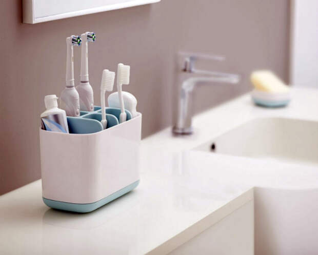 Стакан для зубных щеток. | Фото: КОНТ.