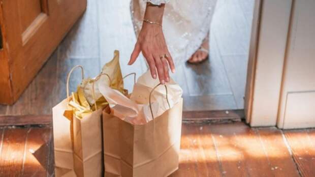 Соседи оставляют мусор в подъезде? Рассказываю, почему (дело не в свинстве, а в их психологии) и как с ними бороться