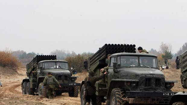 ВСУ разместили запрещенную военную технику у линии фронта в Донбассе