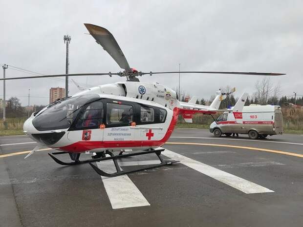 В Московском авиацентре поздравляют специалистов, обеспечивающих безопасность полетов