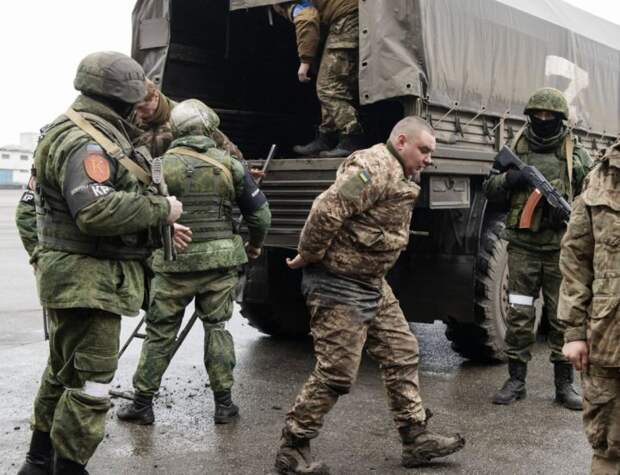 Администрация прифронтовых регионов: Значительно выросло число боевиков ВСУ, сдающихся в плен