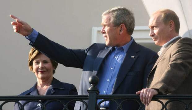 В США рассекретили разговор Путина и Буша-младшего за день до вторжения в Ирак