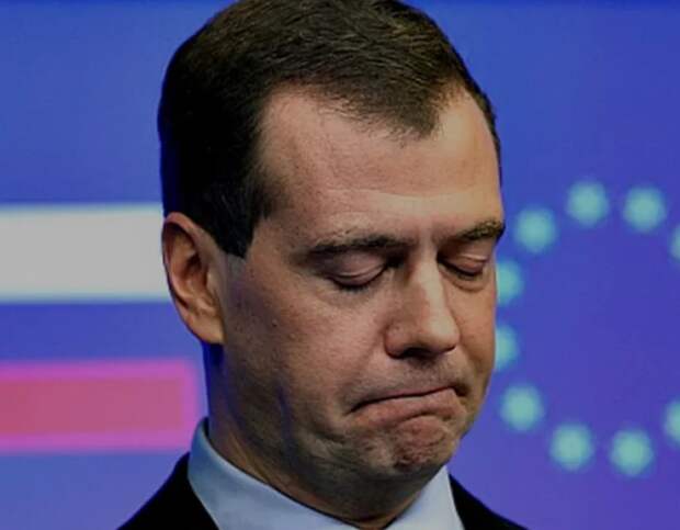 Вопрос к Медведеву про дворцы и коррупцию от депутата в Госдуме "На какие деньги у вас дворцы?"