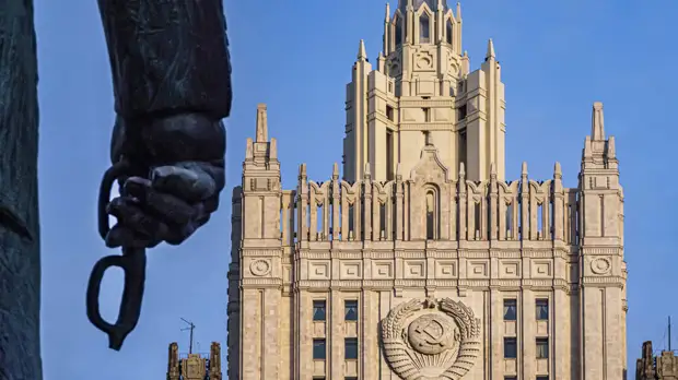 «Принцип взаимности никто не отменял»: МИД пообещал симметричный ответ на высылку российских дипломатов из ФРГ