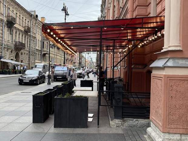 Суд рассмотрит дело о мошенничестве под видом романтических встреч в Петербурге