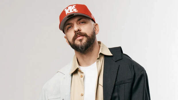 «Все еще веришь в любовь»: рэпер ST записал трек «Младшая сестренка» для трибьюта «Любэ»