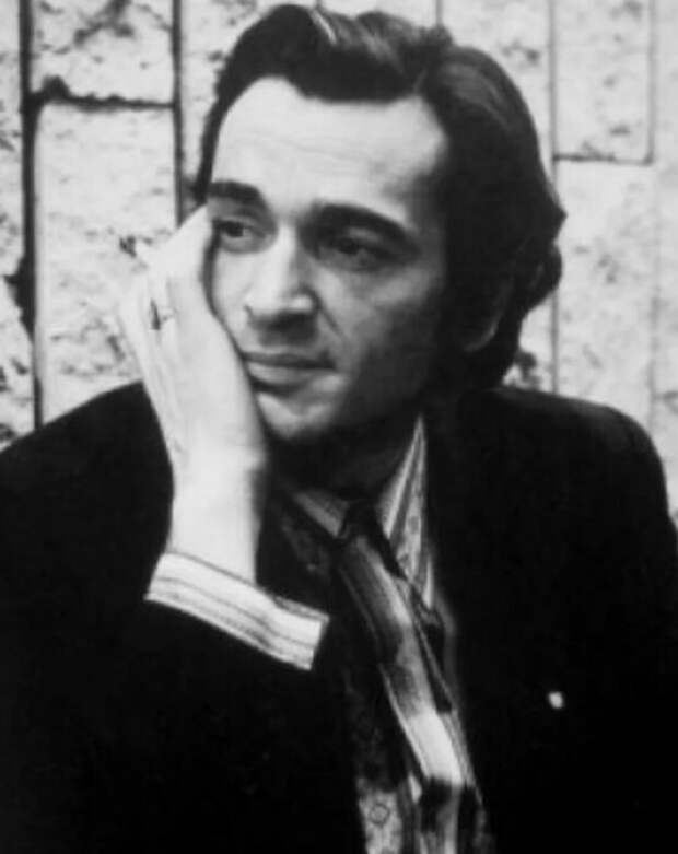 Старший брат Михаила Боярского - Александр.