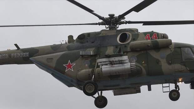 Пилоты вертолетов Ми-8 уничтожили вражеский опорный пункт на Украине