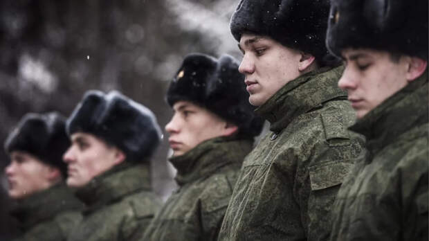 Картаполов не увидел оснований снижать квоту призывников из Курской области