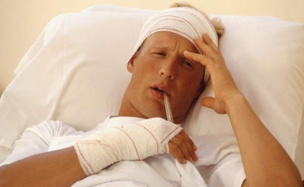 Врачи едва сдерживались от смеха, узнав причину черепно-мозговой травмы у пациента