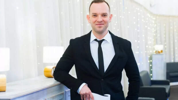 Актер из Барнаула вернулся к роли в продолжении сериала "Универ"