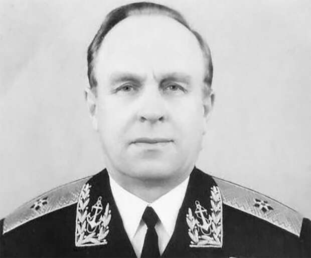 Как "морской дьявол" Шабалин потопил 2000 немецких егерей и стал единственным катерником-дважды Героем Советского Союза?