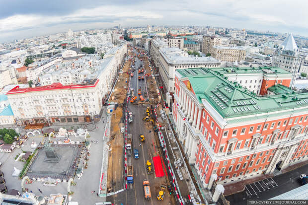 Тверская-площадь,-мэрия-Москвы,-вид-в-центр-mini