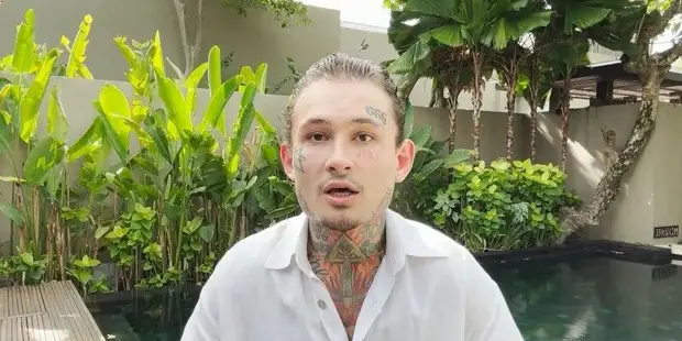 Why don't we плакат. Why don't we have. Песня почему зарубежная. Песня почему зарубежная. Бэкстрит boys tell me why.