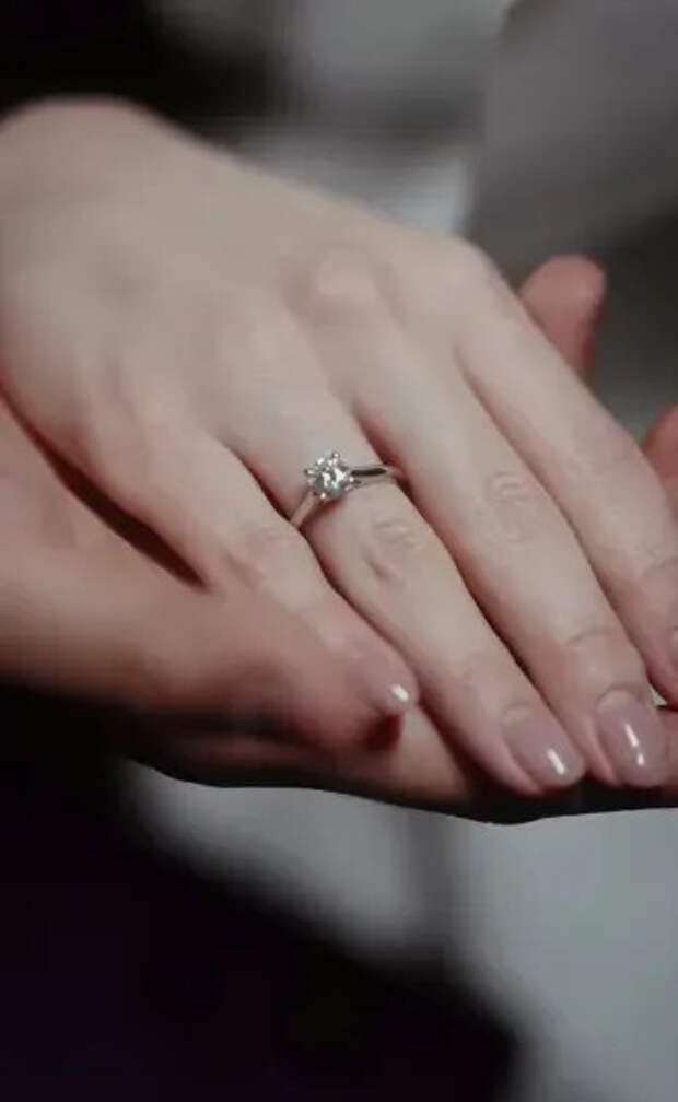 Помолвка Евгении Медведевой