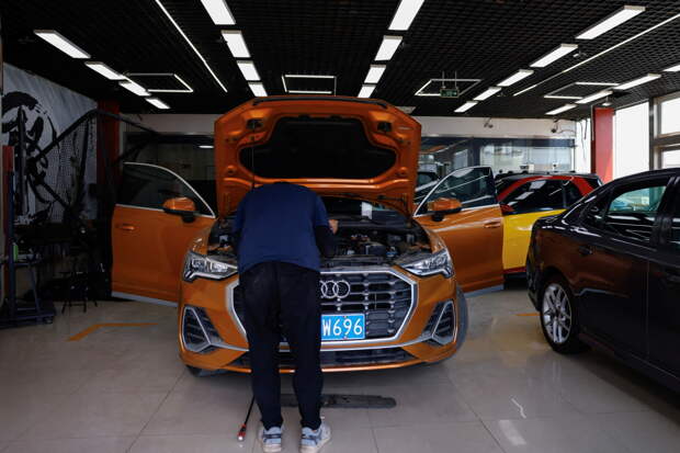 Ушедший из России автогигант признал падение поставок