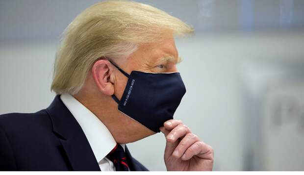 Дональд Трамп проходит лечение от Covid-19
