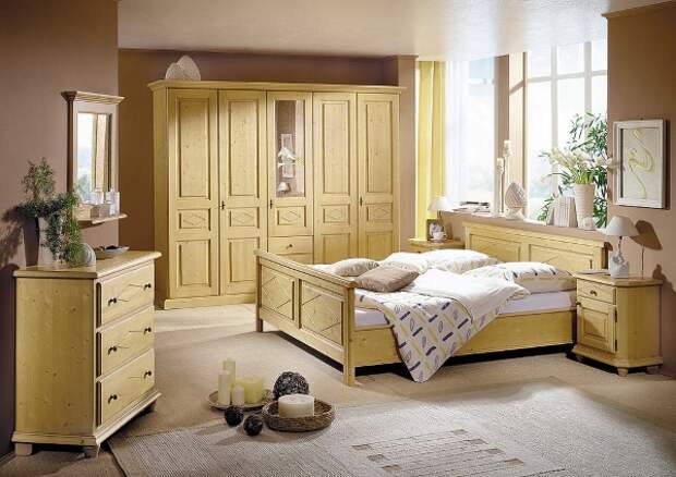 Деревянный шкаф в спальне luxury