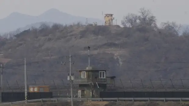 «Рёнхап»: КНДР выпустила неопознанный снаряд в сторону Японского моря